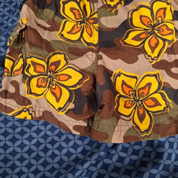 boys swim trunks camo 6-12 months - Picture 2 of 6